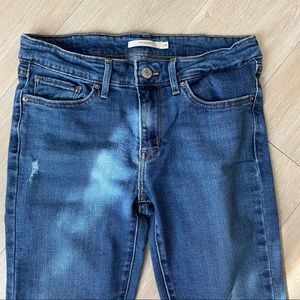 711 LEVIS WOMEN SKINNY SOFT STRETCH JEANS